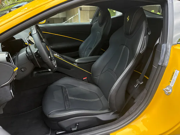 Ferrari Roma 3.9 V8 T
