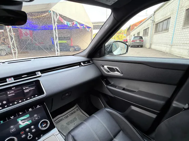 Land Rover Range Rover Velar 2.0 T R-Dynamic SE