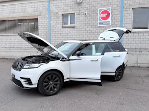 Land Rover Range Rover Velar 2.0 T R-Dynamic SE