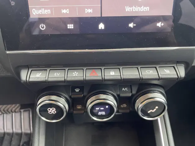 Renault Clio 1.6 E-Tech techno