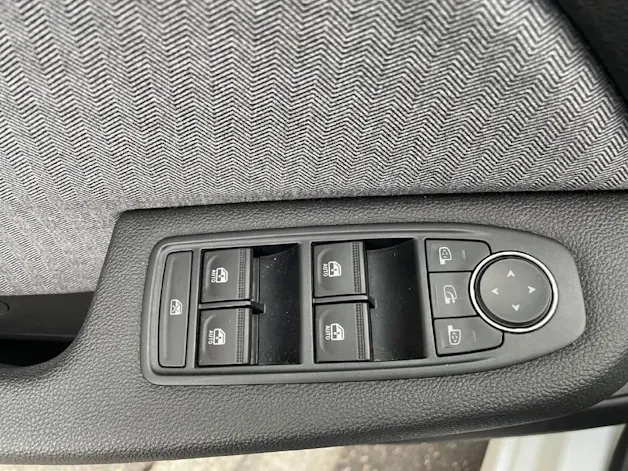 Renault Clio 1.6 E-Tech techno