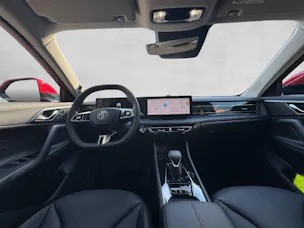 MG HS 1.5 PHEV Luxury