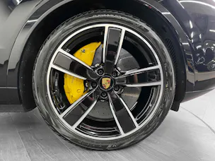 PORSCHE Cayenne Turbo S E-Hybrid
