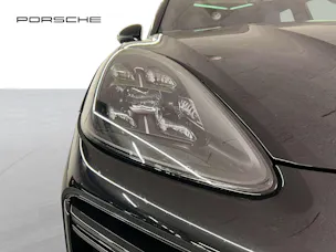 PORSCHE Cayenne Turbo S E-Hybrid