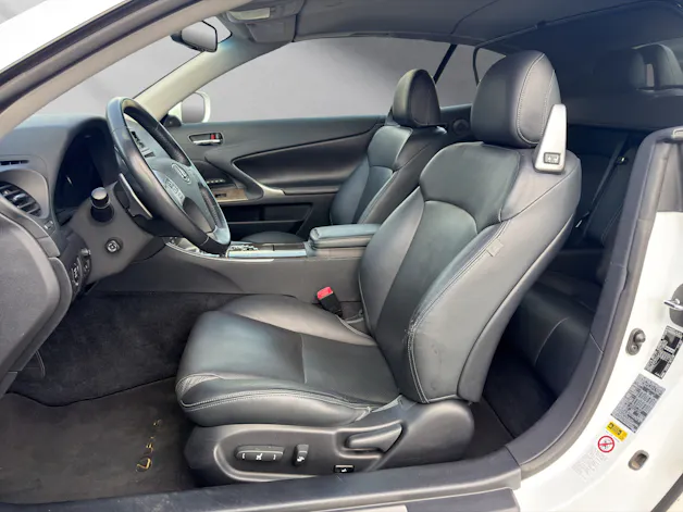 Lexus IS Cabriolet 250C Edition