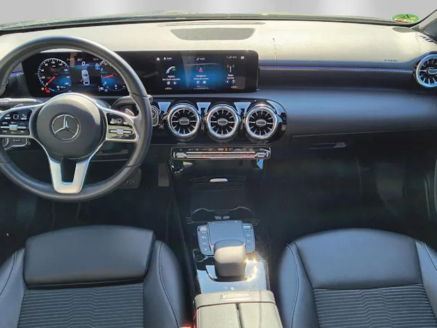 Mercedes-Benz A 180 Progressive Limousine