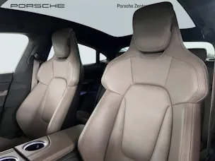 PORSCHE Taycan GTS