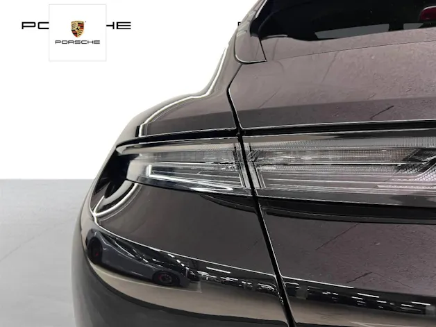 Porsche Taycan GTS Sport Turismo