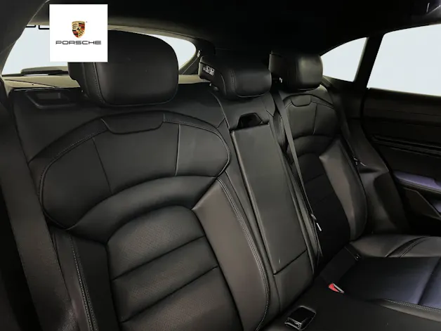 Porsche Taycan GTS Sport Turismo