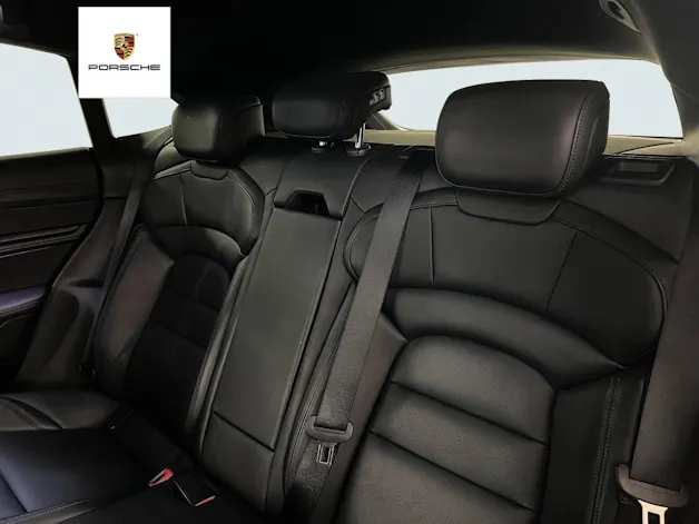 Porsche Taycan GTS Sport Turismo