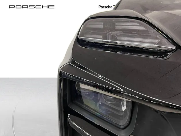 PORSCHE Macan Turbo