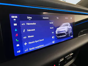 PORSCHE Macan Turbo