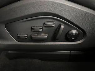 PORSCHE Macan Turbo
