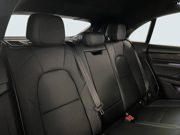 PORSCHE Macan Turbo
