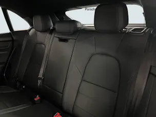 PORSCHE Macan Turbo