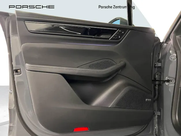 PORSCHE Macan 4S