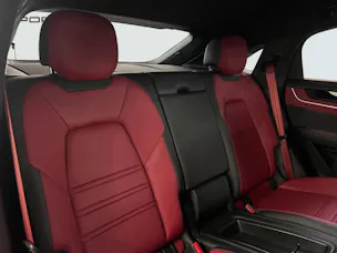 PORSCHE Cayenne Turbo E-Hybrid Coupé mit GT-Paket
