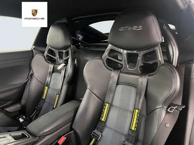 Porsche 718 Cayman GT4 RS