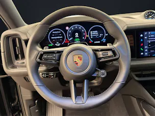 PORSCHE Cayenne E-Hybrid Coupé Black Edition