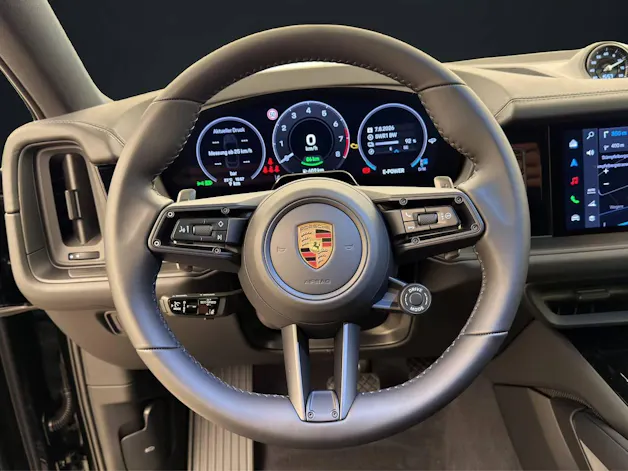 Porsche Cayenne E-Hybrid Coupé Black Edition