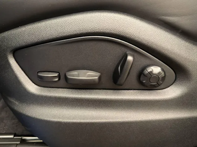 Porsche Cayenne E-Hybrid Coupé Black Edition