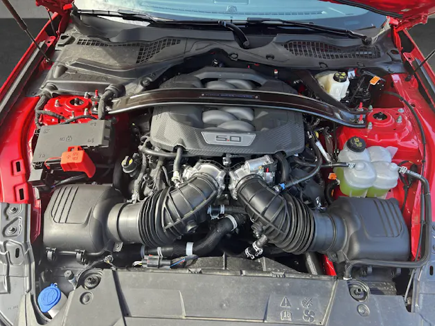 FORD Mustang Coupé 5.0 V8 Dark Horse