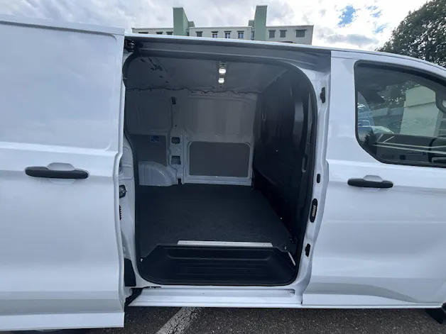 Ford Transit C Van 320 L1 2.5 Duratec 233 Trend PHEV
