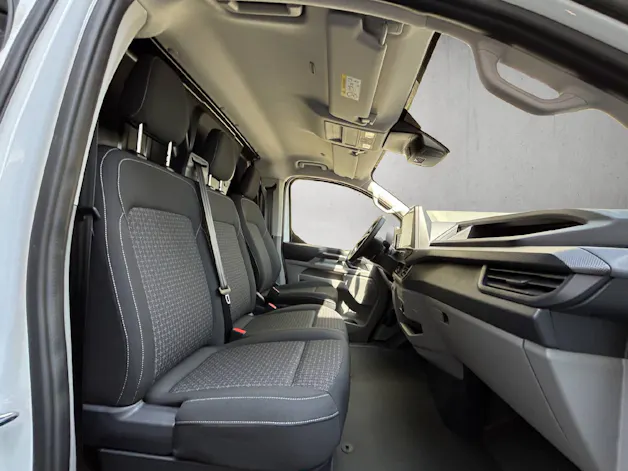Ford Transit C Van 320 L1 2.5 Duratec 233 Trend PHEV