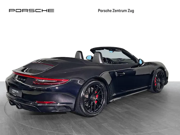 Porsche 911 Carrera 4 GTS Cabriolet