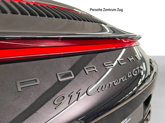 Porsche 911 Carrera 4 GTS Cabriolet
