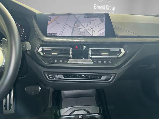 BMW 120d xDrive SAG