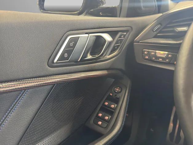 BMW 120d xDrive SAG