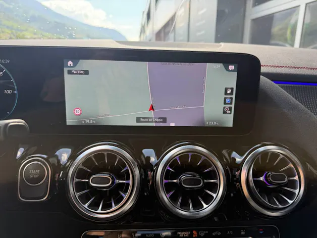 Mercedes-Benz EQA 350 Swiss Star AMG Line 4matic - CH
