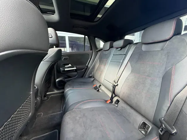 Mercedes-Benz EQA 350 Swiss Star AMG Line 4matic - CH