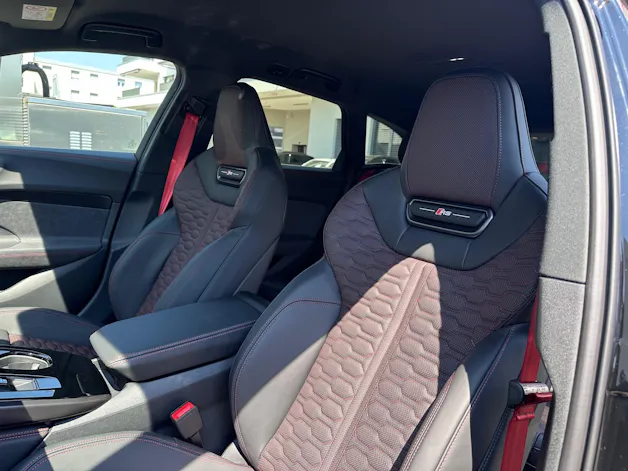 Audi RS 5 Avant TFSI 470 kW Tiptronic quattro
