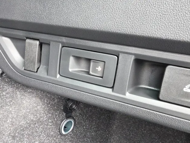SKODA Octavia Combi 2.0 TSI DSG RS 30 Years Edition