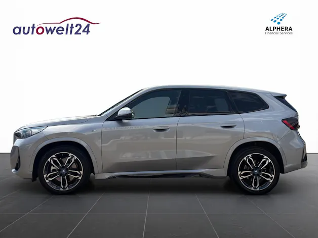 BMW iX1 xDrive 30 M Sport