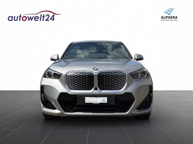 BMW iX1 xDrive 30 M Sport