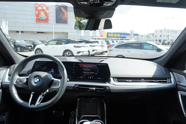 BMW iX1 xDrive 30 M Sport