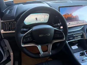 BYD Seal U DM-i Design AWD