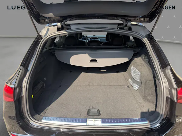 Mercedes-Benz E 220 d T 4Matic 9G-Tronic Swiss Star