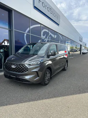 FORD Tourneo Custom 320 L1 2.0 EcoBlue 170 Titanium