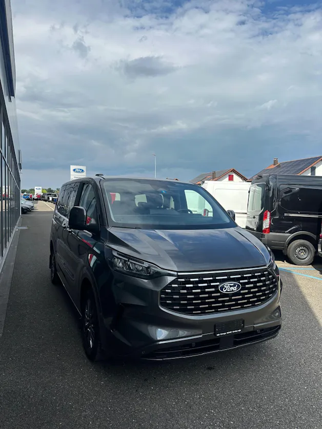 FORD Tourneo Custom 320 L1 2.0 EcoBlue 170 Titanium
