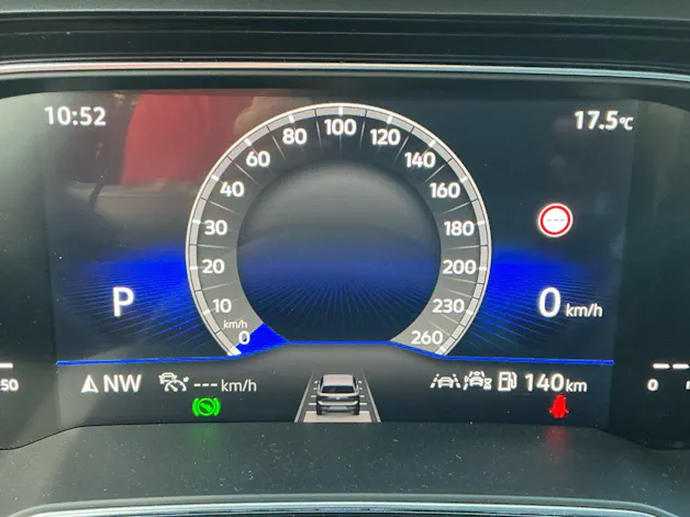 VW Taigo 1.5 TSI R-Line *** BLACK STYLE DESIGN MIT ANHÄNGERKUPPLUNG ***