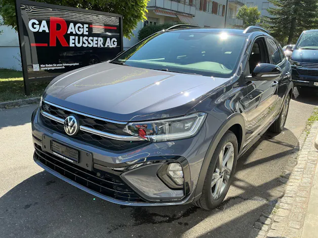 VW Taigo 1.5 TSI R-Line *** BLACK STYLE DESIGN MIT ANHÄNGERKUPPLUNG ***