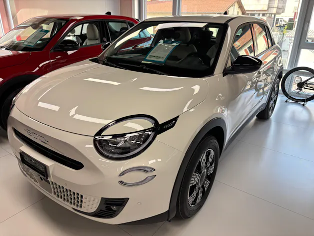 Fiat 600h Mild Hybrid Icon Swiss Edition
