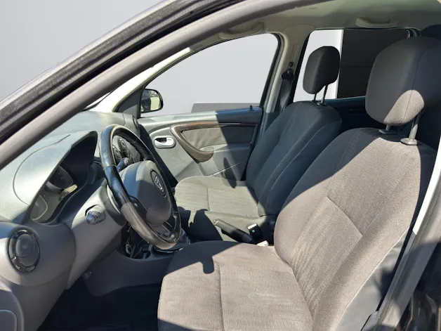 Dacia Duster 1.6 Lauréate 4x4