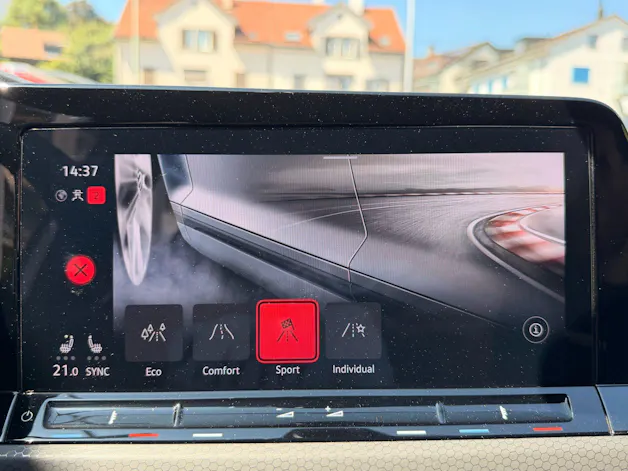 VW Golf GTI Clubsport *** BLACK STYLE MIT AKRAPOVIC SPORTAUSPUFF ***