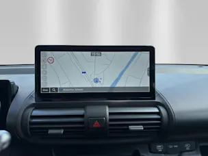 HYUNDAI Inster 49kWh Amplia