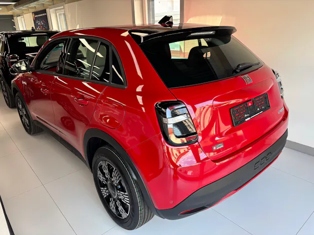 Fiat 600h Mild Hybrid Icon Swiss Edition